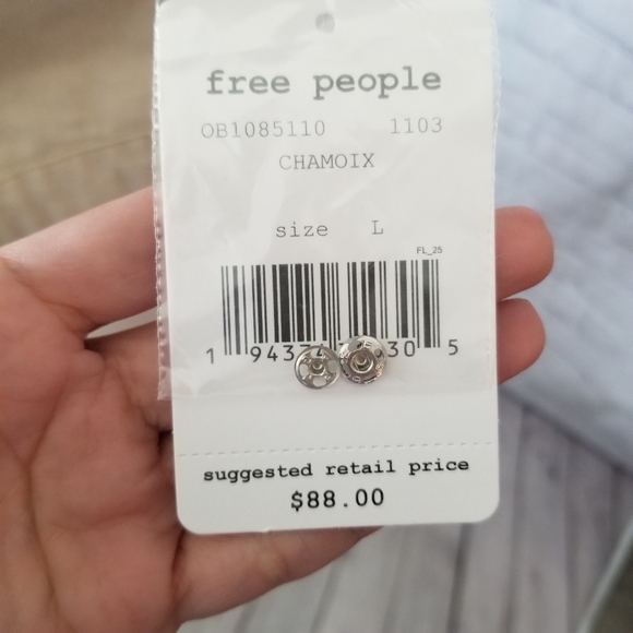 Free People 🍃 NWT Cream Cargo Tank Top - Picture 6 of 7